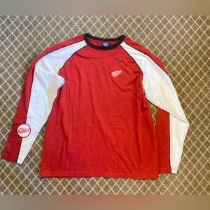 Detroit Red Wings NFL Red and White Long Sleeve Shirt, Size Large